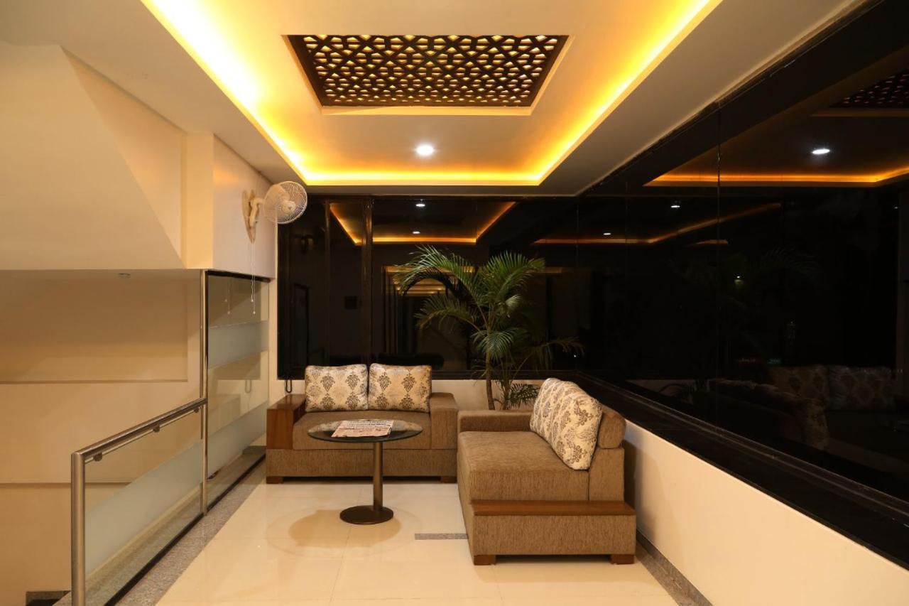 Hotel Atithi, Aurangabad Екстериор снимка