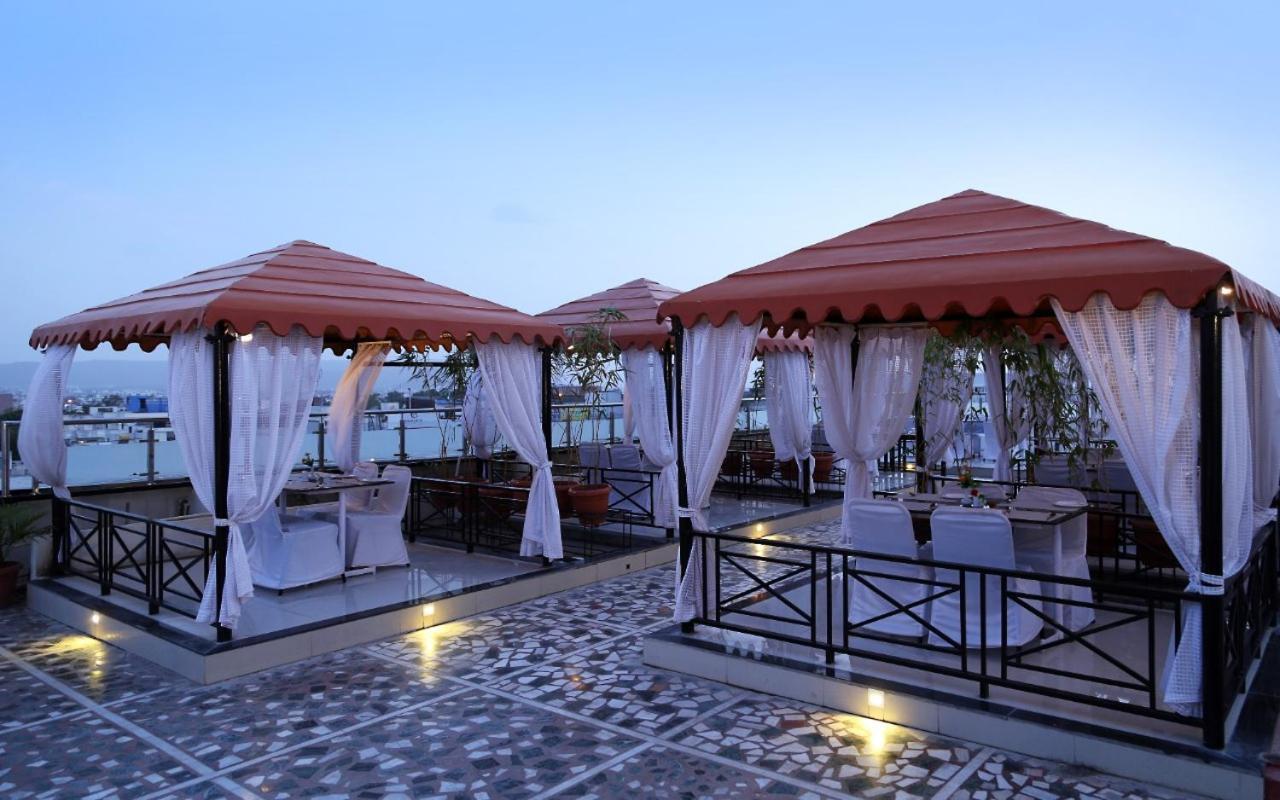 Hotel Atithi, Aurangabad Екстериор снимка
