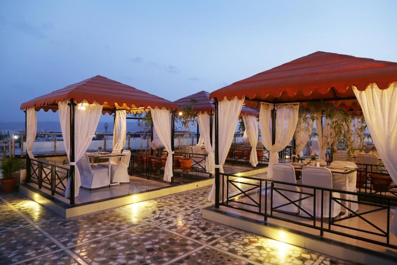 Hotel Atithi, Aurangabad Екстериор снимка