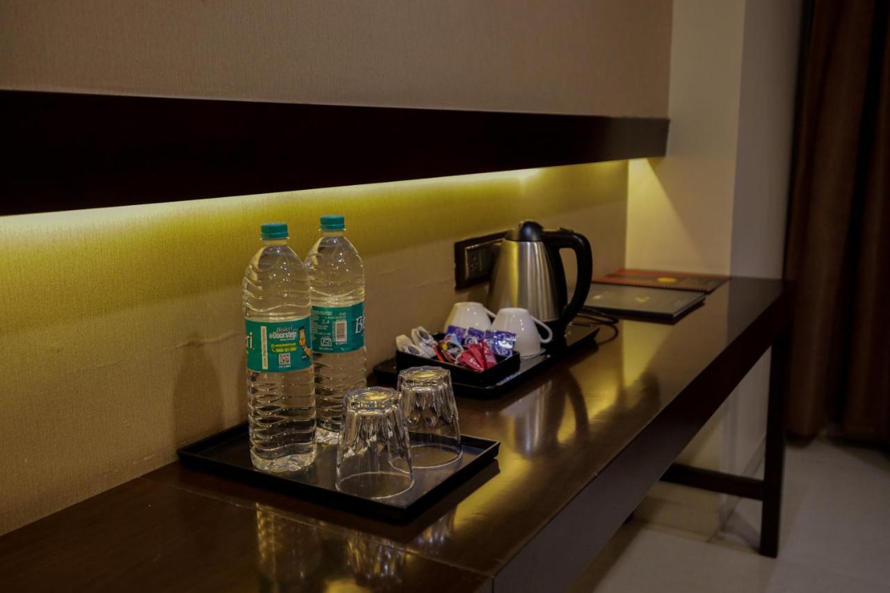 Hotel Atithi, Aurangabad Екстериор снимка