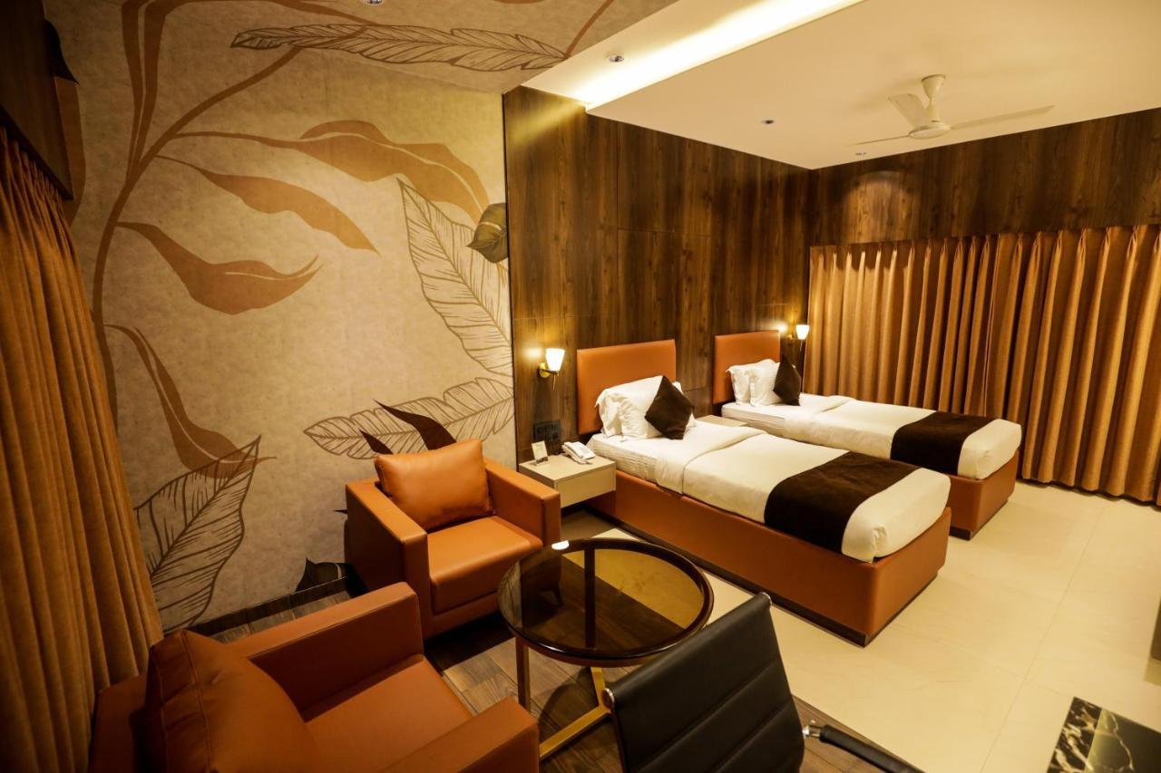 Hotel Atithi, Aurangabad Екстериор снимка