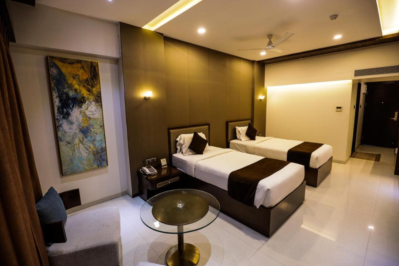 Hotel Atithi, Aurangabad Екстериор снимка