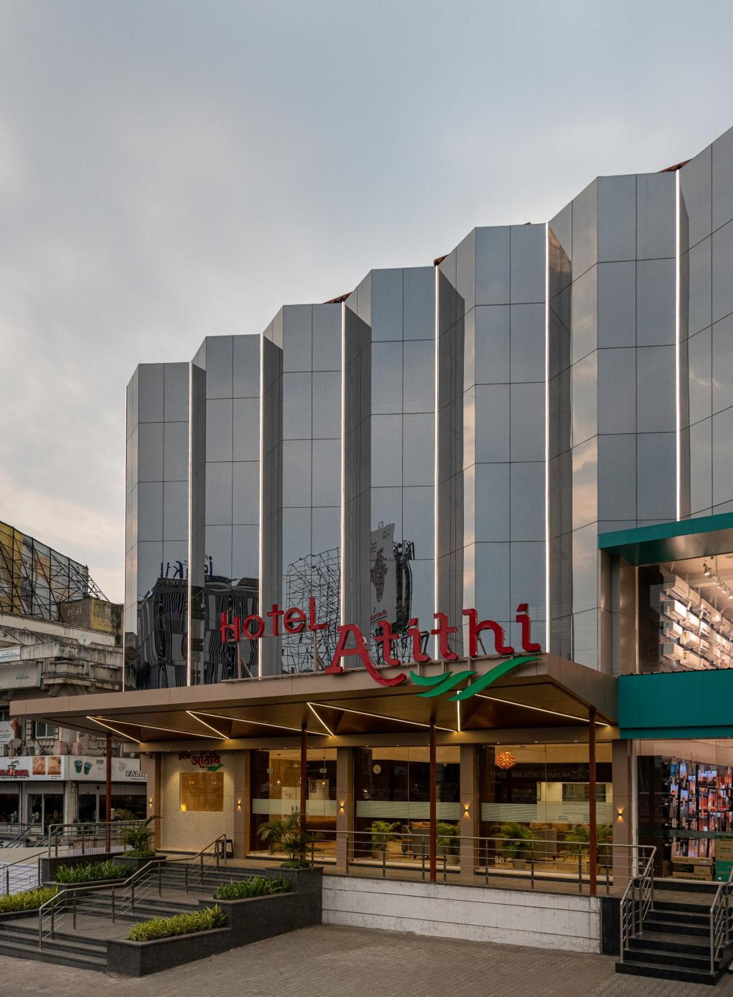 Hotel Atithi, Aurangabad Екстериор снимка