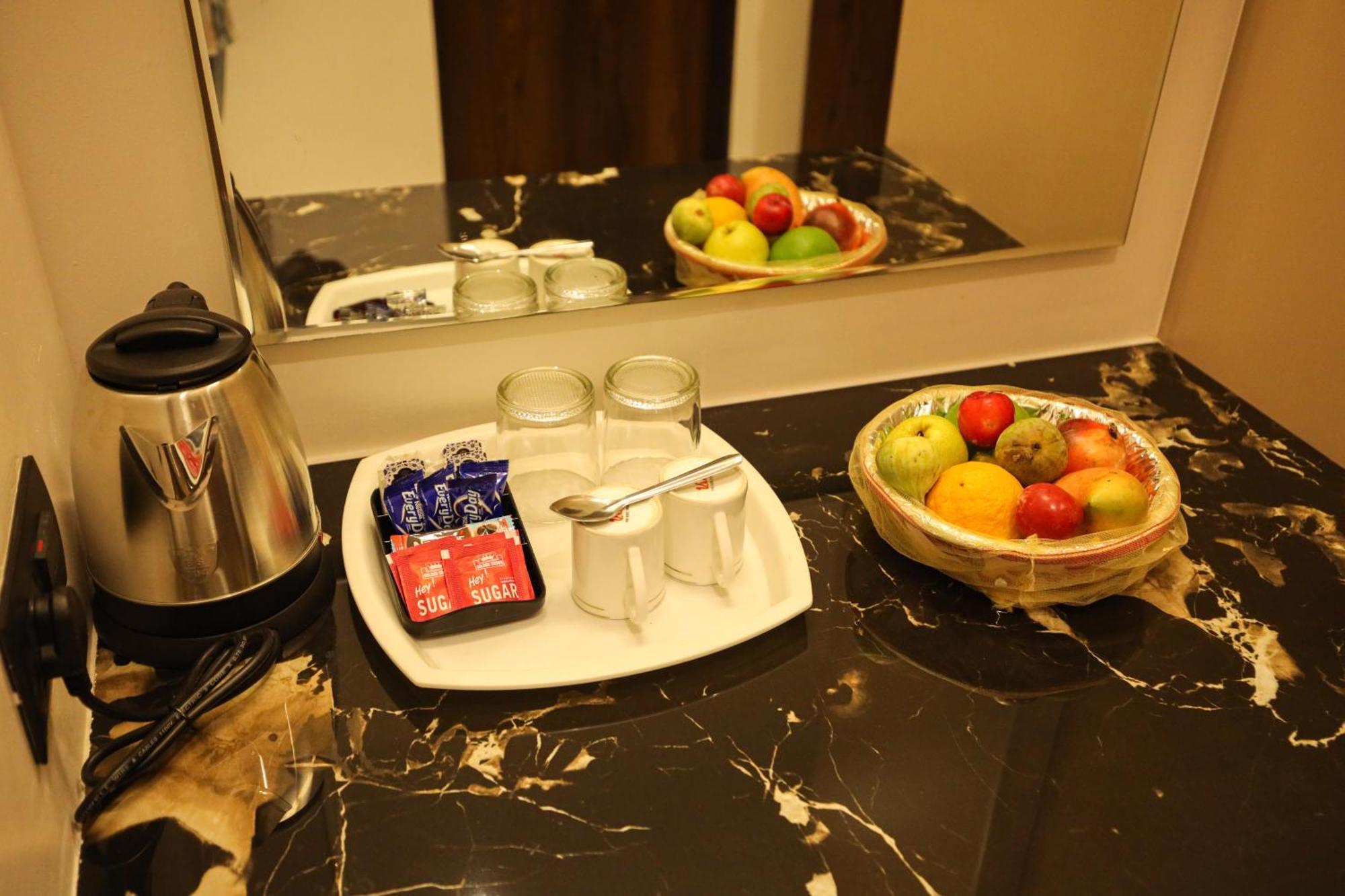 Hotel Atithi, Aurangabad Екстериор снимка