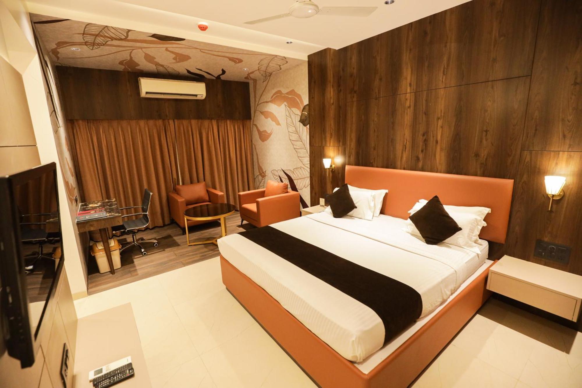 Hotel Atithi, Aurangabad Екстериор снимка