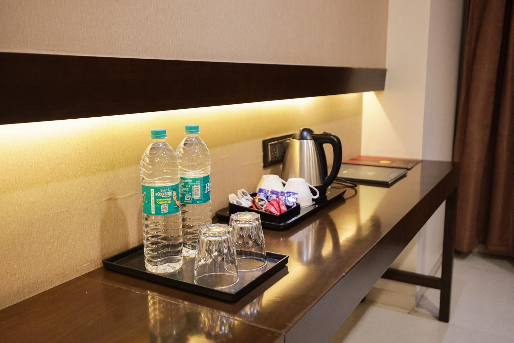 Hotel Atithi, Aurangabad Екстериор снимка