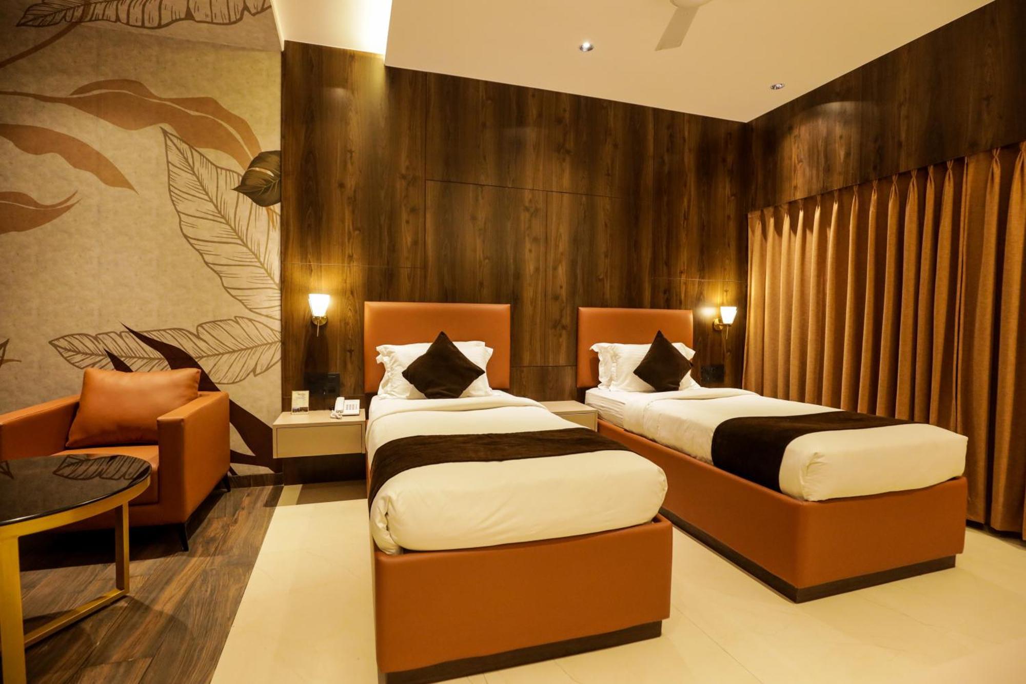 Hotel Atithi, Aurangabad Екстериор снимка