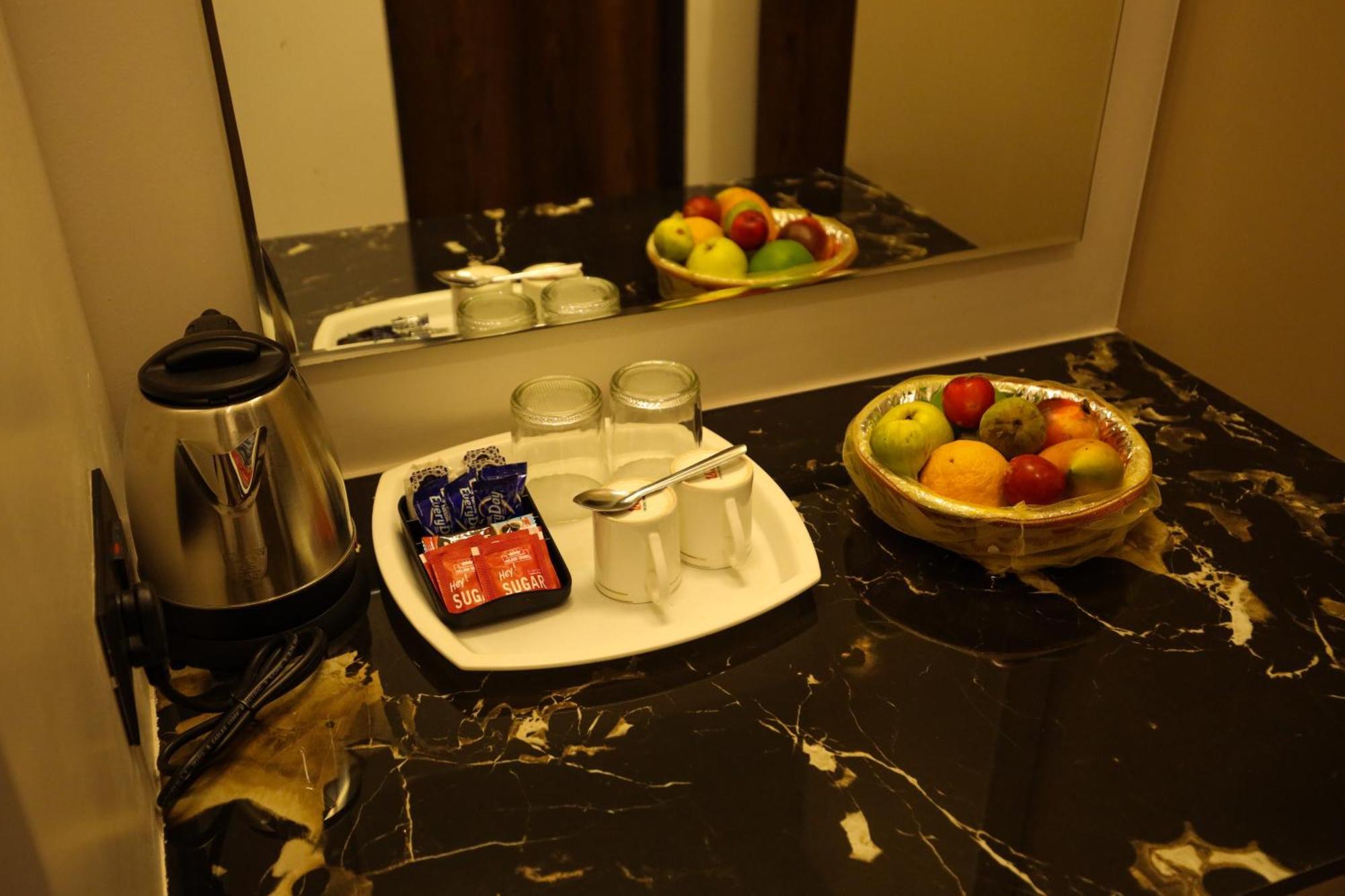 Hotel Atithi, Aurangabad Екстериор снимка
